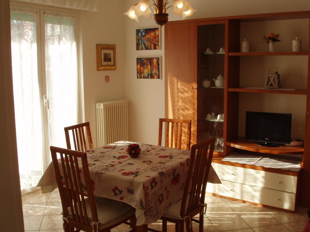 Agata Apartments Grado Extérieur photo